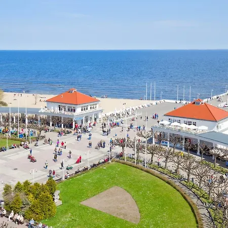 Golden Bay By Nadmorski Dwor Lägenhet *